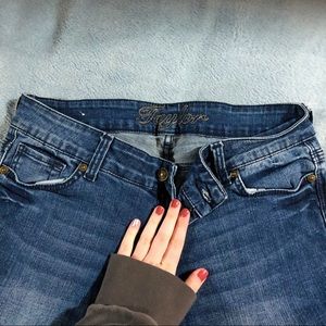 delias jeans